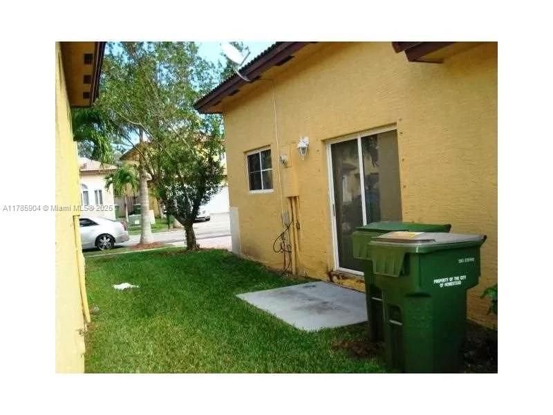 2540 NE 41st Ter, Homestead, FL 33033 Photo
