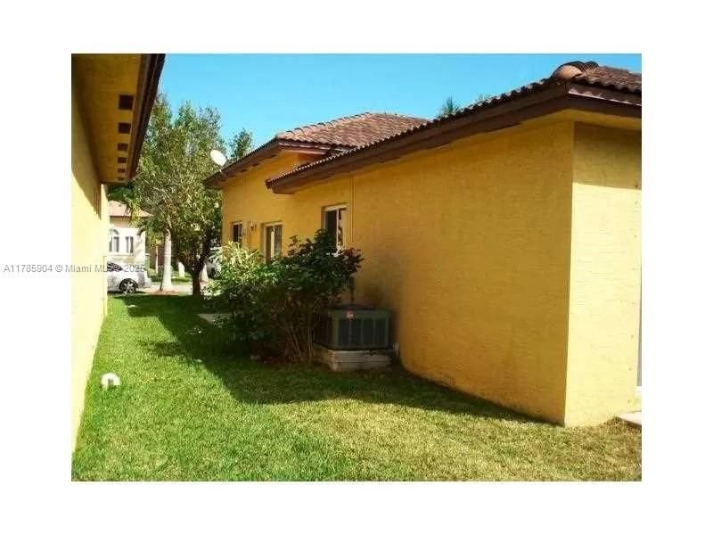 2540 NE 41st Ter, Homestead, FL 33033 Photo