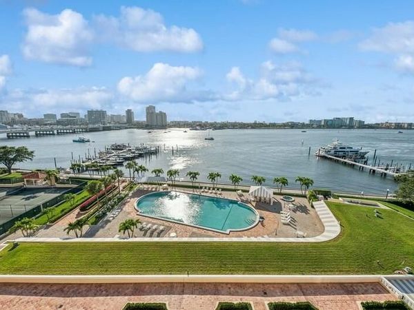 150 Bradley Place, Unit 605, Palm Beach, FL 33480