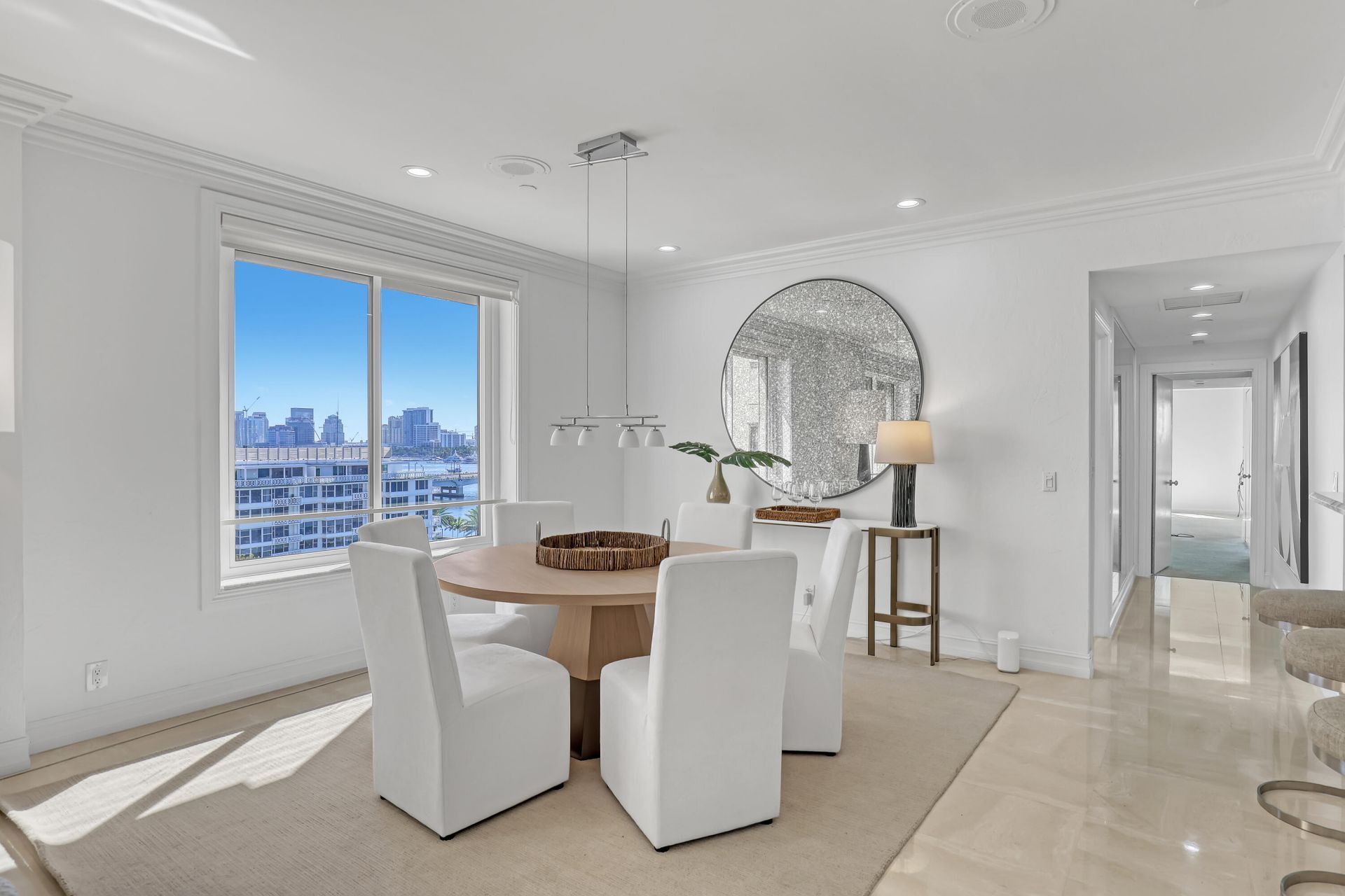 150 Bradley Place, Unit 605, Palm Beach, FL 33480 Photo