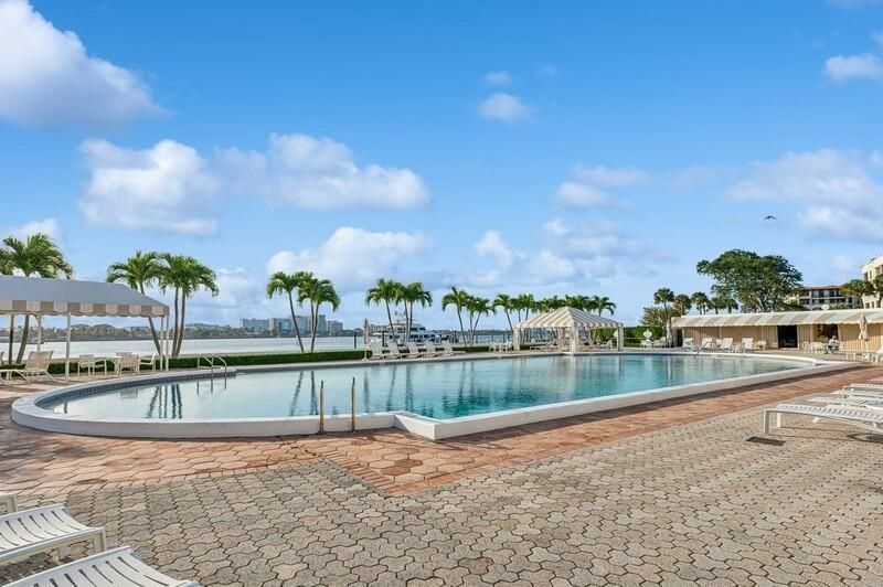 150 Bradley Place, Unit 605, Palm Beach, FL 33480 Photo