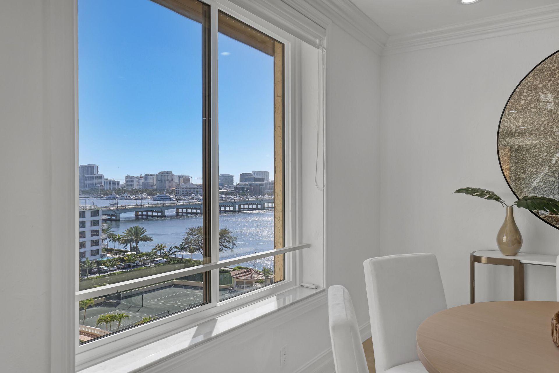 150 Bradley Place, Unit 605, Palm Beach, FL 33480 Photo