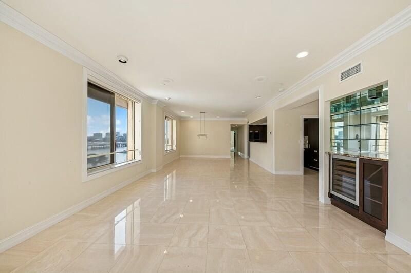 150 Bradley Place, Unit 605, Palm Beach, FL 33480 Photo