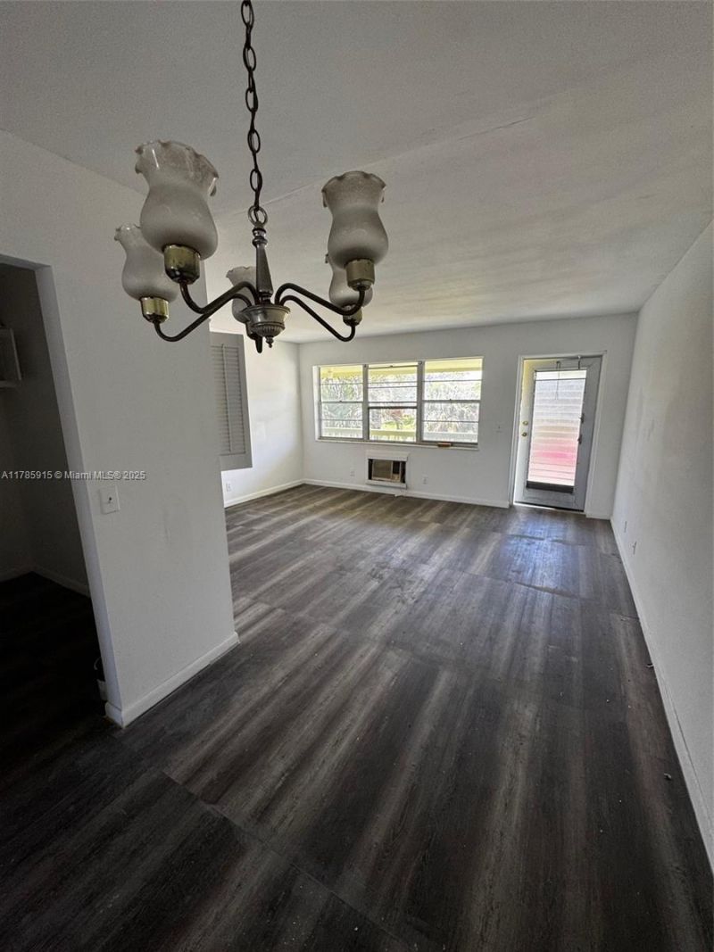 42 Sheffield B, Unit B, West Palm Beach, FL 33417 Photo