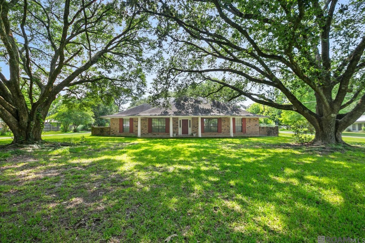 7958 Antioch Rd, Saint George, LA 70817 Main Photo