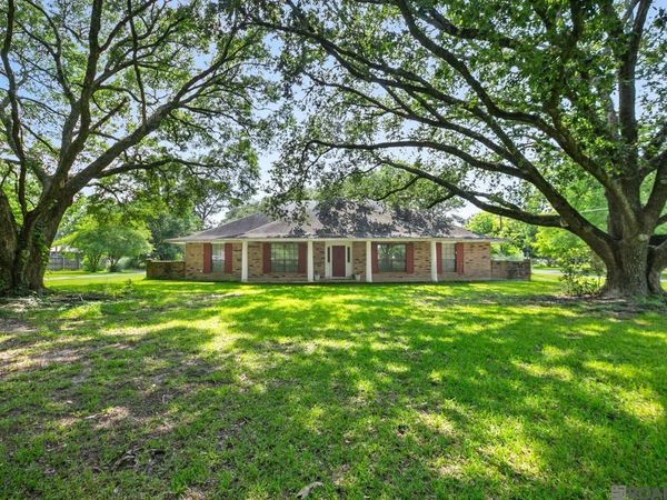 7958 Antioch Rd, Saint George, LA 70817
