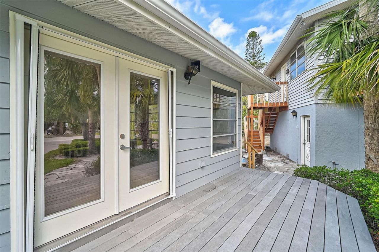 105 Island Circle, Sarasota, FL 34242 Photo