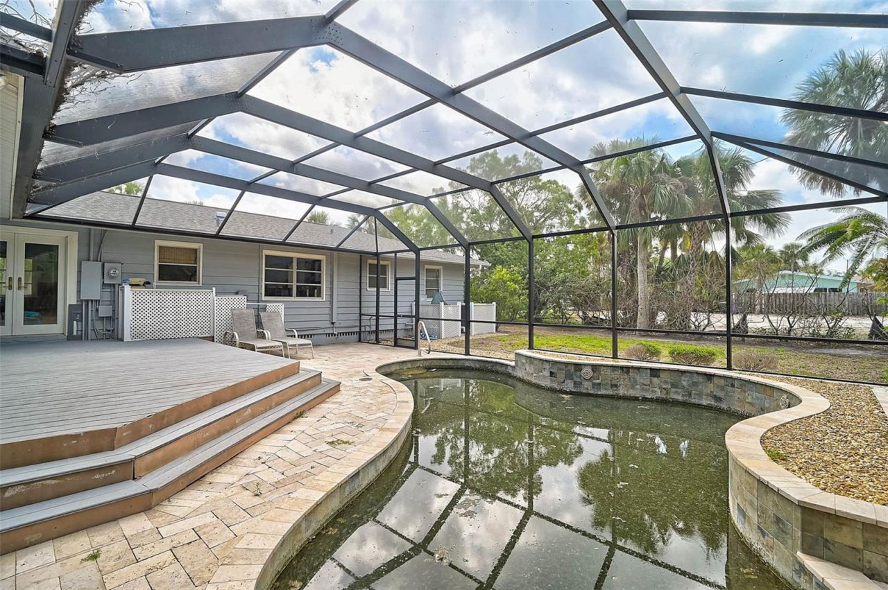 105 Island Circle, Sarasota, FL 34242 Photo