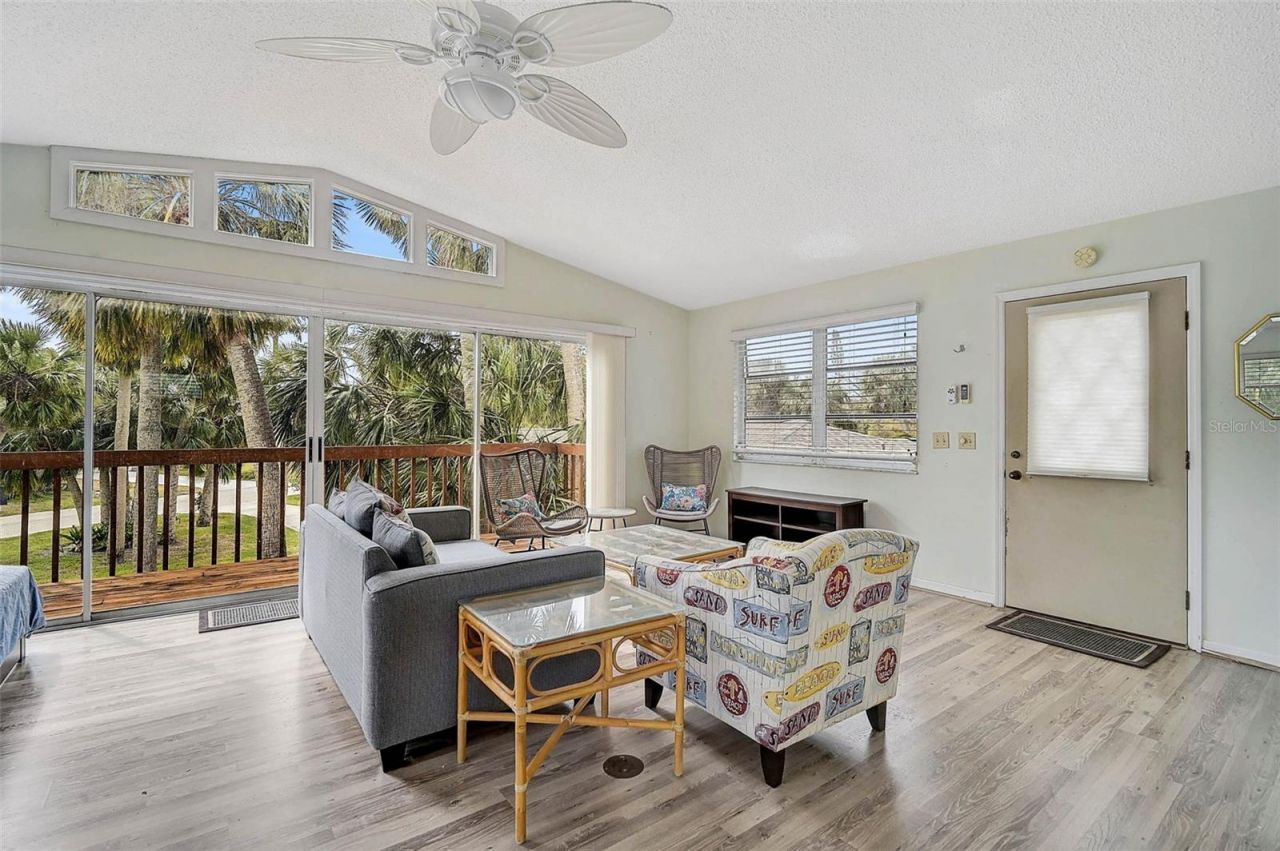 105 Island Circle, Sarasota, FL 34242 Photo