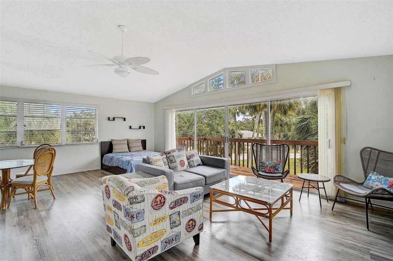 105 Island Circle, Sarasota, FL 34242 Photo
