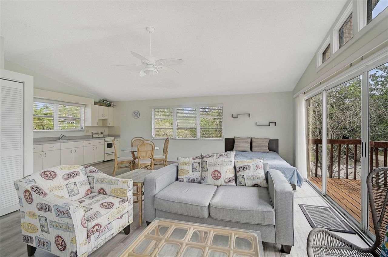 105 Island Circle, Sarasota, FL 34242 Photo