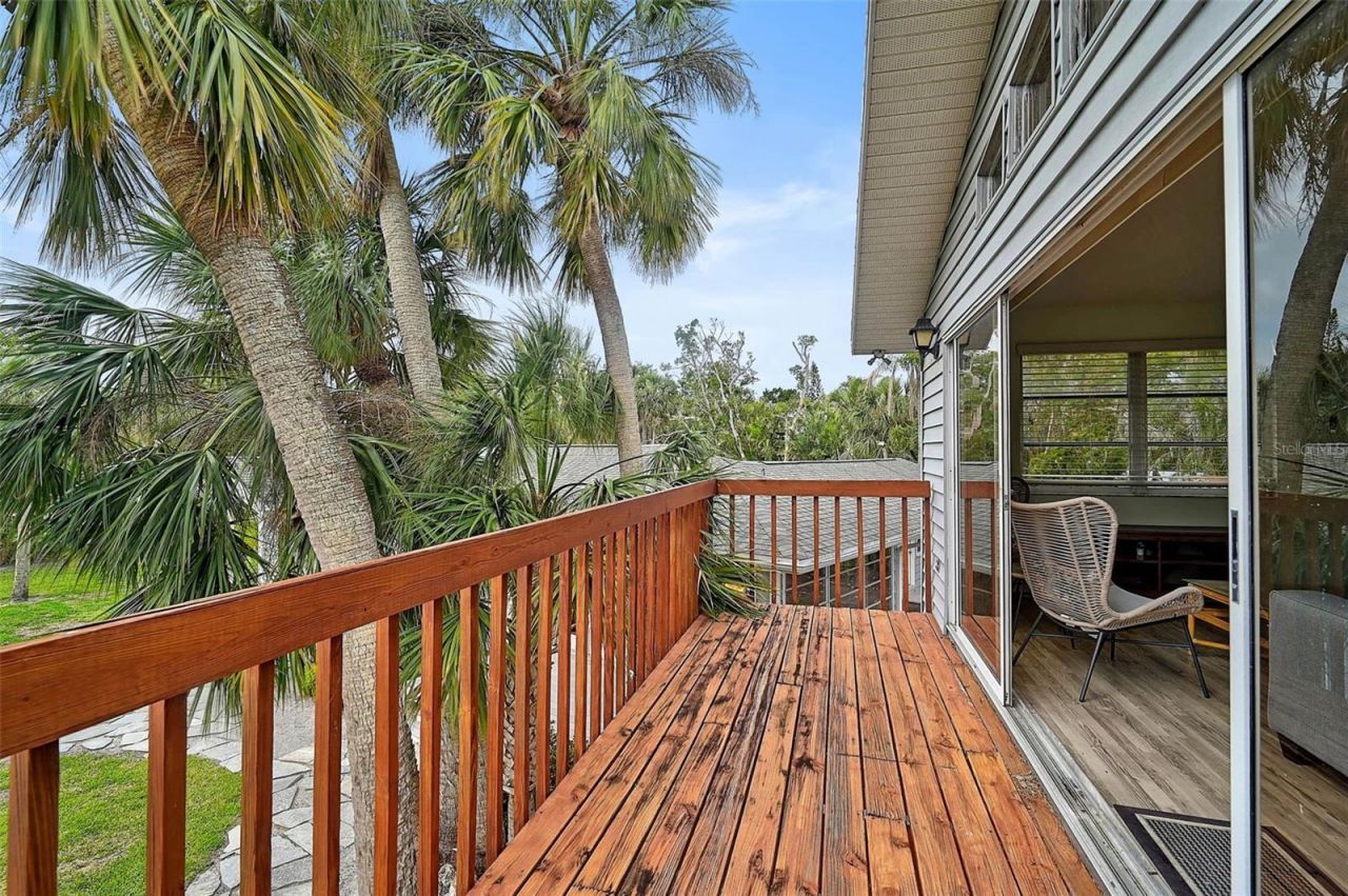 105 Island Circle, Sarasota, FL 34242 Photo