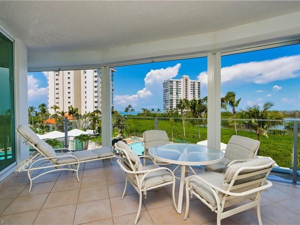 60 Seagate DR, Unit 402, NAPLES, FL 34103