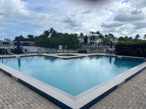 11370 Twelve Oaks Way, Unit 117, North Palm Beach, FL 33408