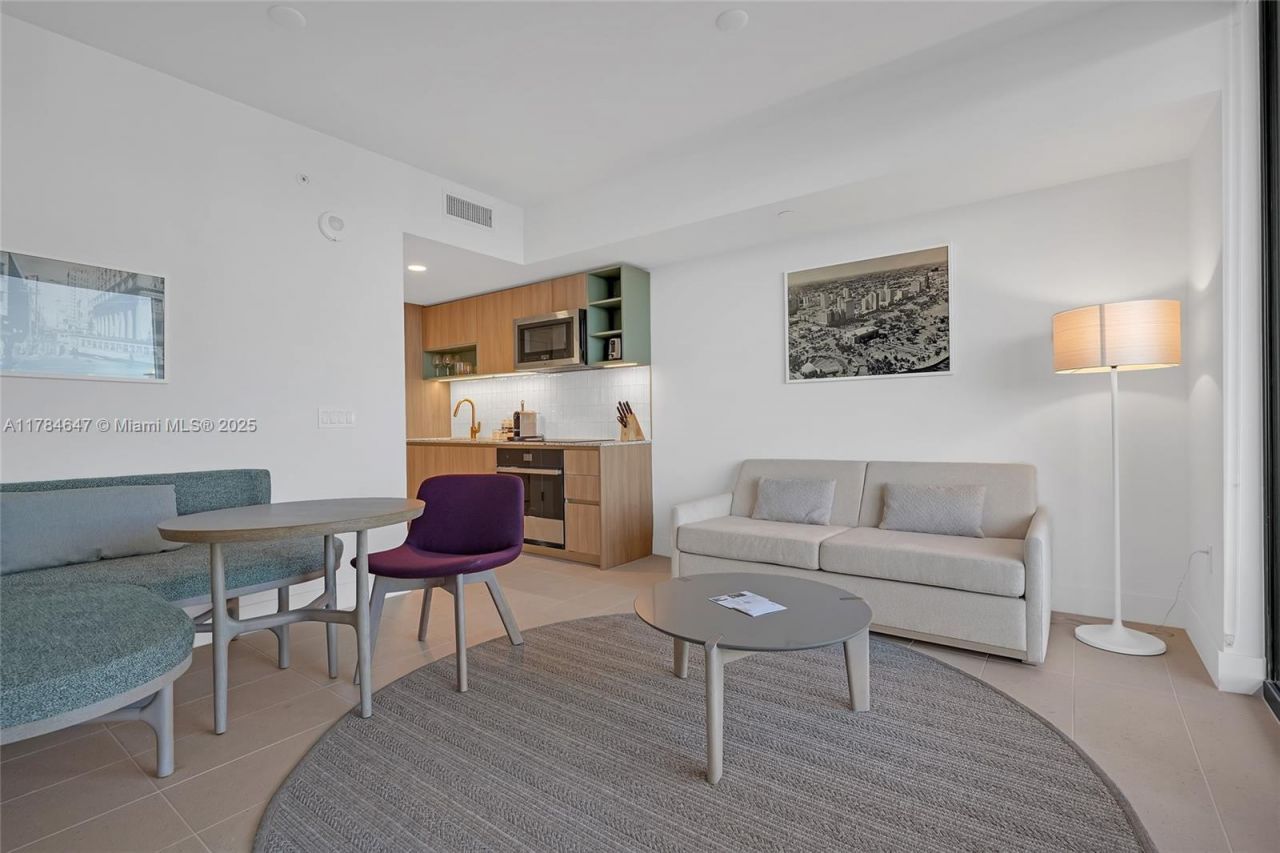 159 NE 6th St, Unit 4307, Miami, FL 33132 Photo