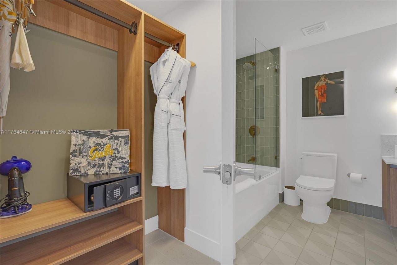 159 NE 6th St, Unit 4307, Miami, FL 33132 Photo