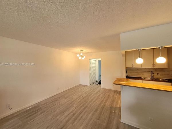 14 Salisbury A, Unit 14, West Palm Beach, FL 33417