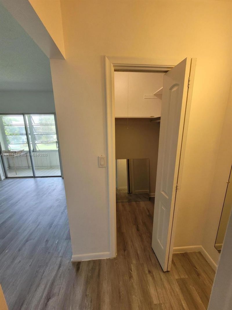 14 Salisbury A, Unit 14, West Palm Beach, FL 33417 Photo