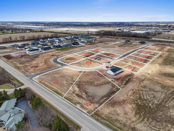 320 BROOKLINE AVENUE, De Pere, WI 54115