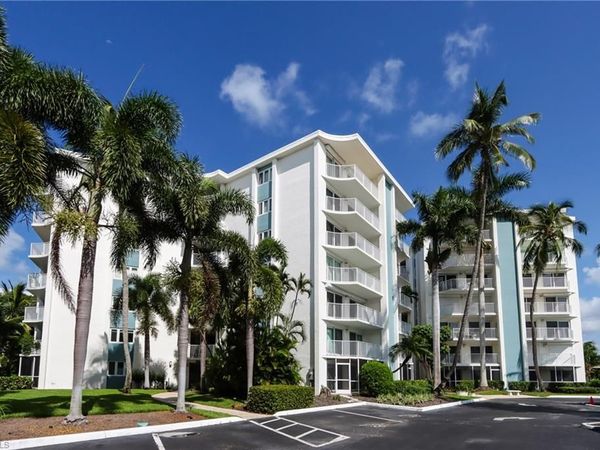 1300 Gulf Shore BLVD N, Unit 205, NAPLES, FL 34102
