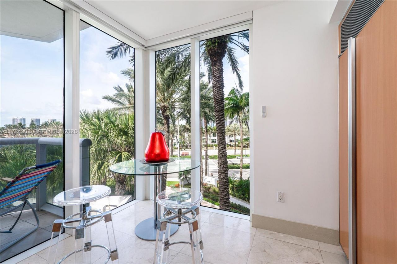 18911 Collins Ave, Unit 405, Sunny Isles Beach, FL 33160 Photo