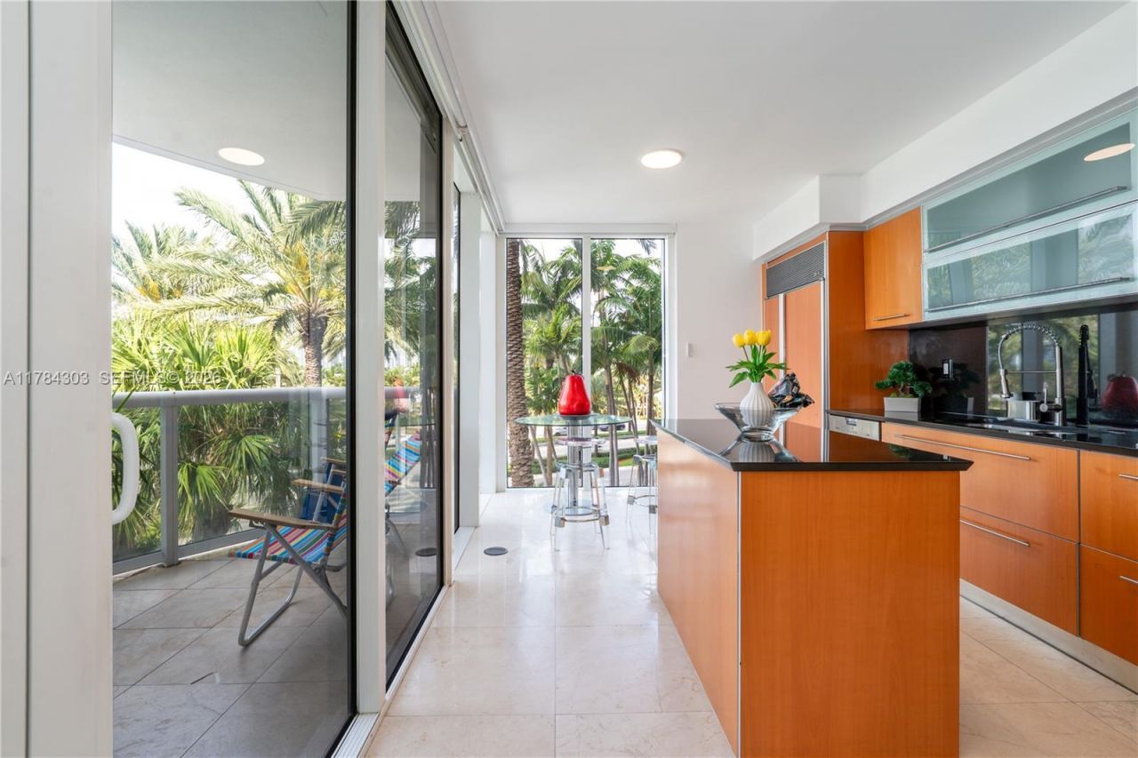 18911 Collins Ave, Unit 405, Sunny Isles Beach, FL 33160 Photo