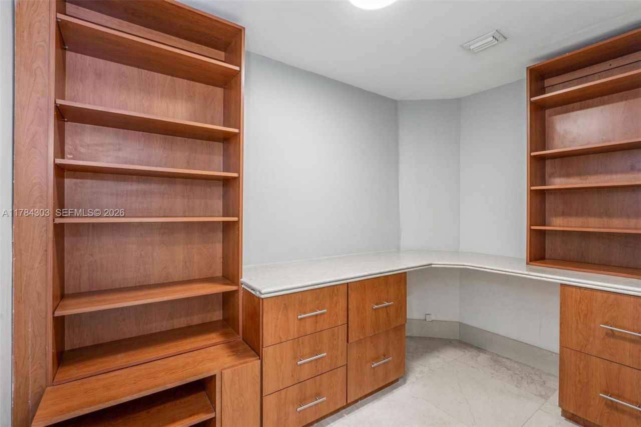 18911 Collins Ave, Unit 405, Sunny Isles Beach, FL 33160 Photo