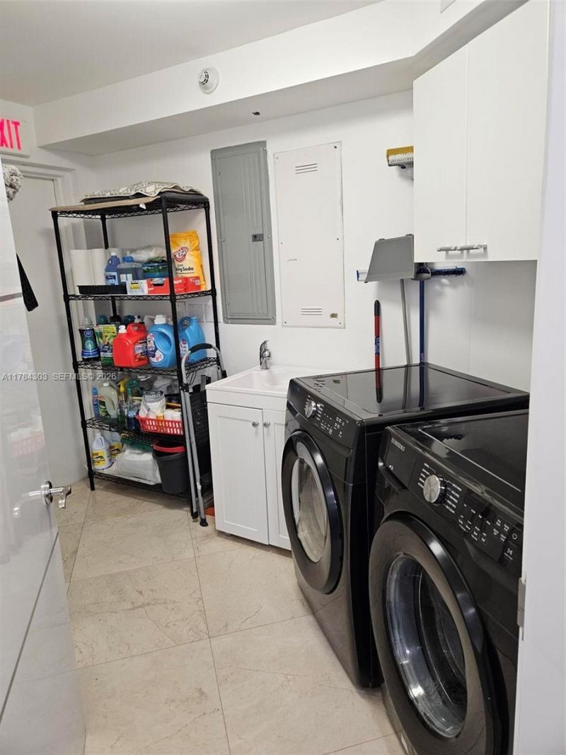 18911 Collins Ave, Unit 405, Sunny Isles Beach, FL 33160 Photo