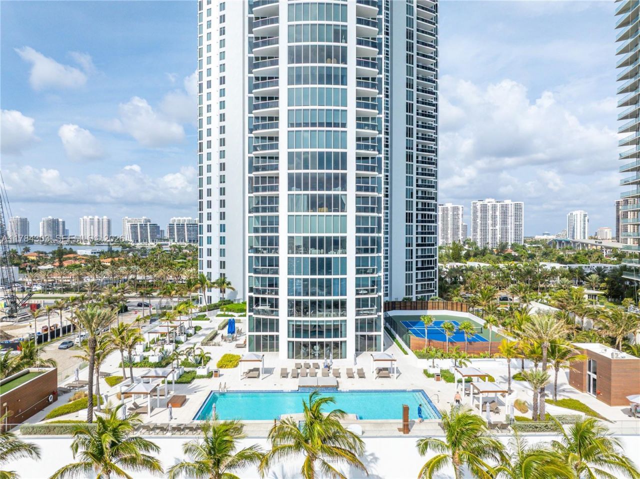 18911 Collins Ave, Unit 405, Sunny Isles Beach, FL 33160 Photo