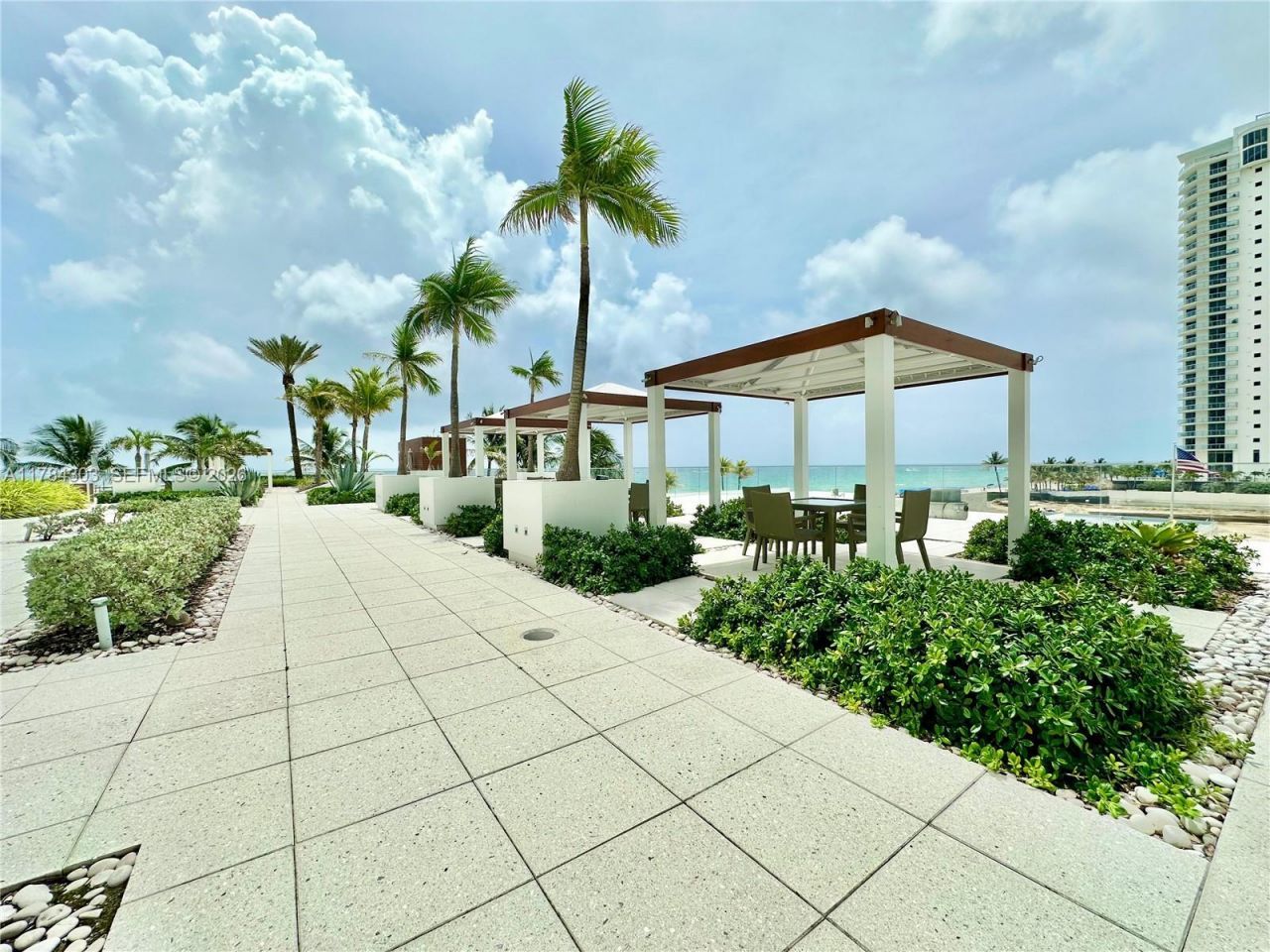 18911 Collins Ave, Unit 405, Sunny Isles Beach, FL 33160 Photo