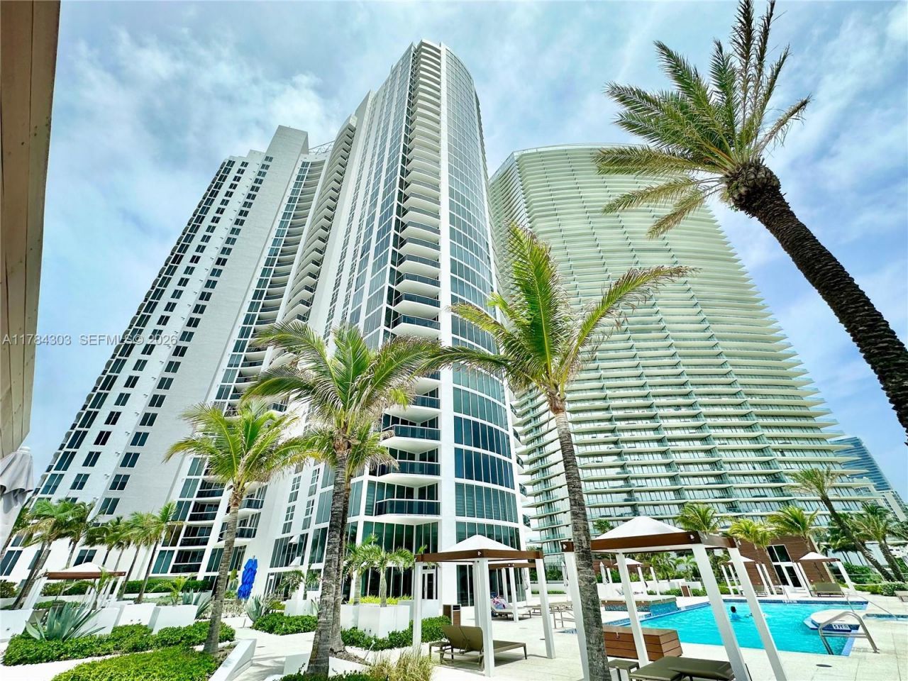 18911 Collins Ave, Unit 405, Sunny Isles Beach, FL 33160 Photo