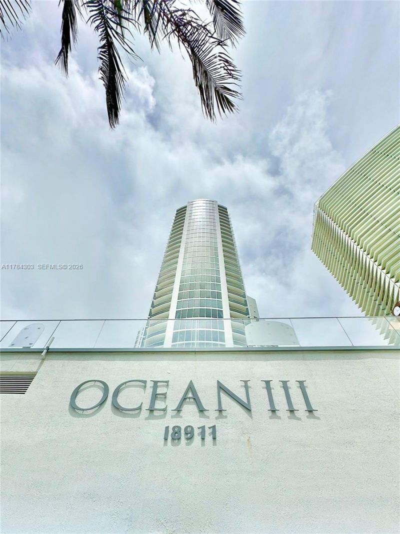 18911 Collins Ave, Unit 405, Sunny Isles Beach, FL 33160 Photo
