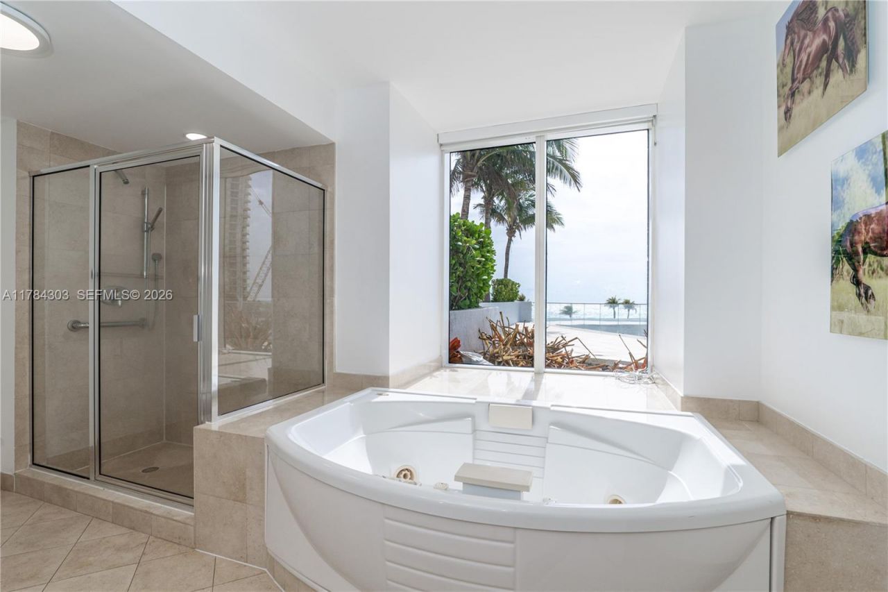 18911 Collins Ave, Unit 405, Sunny Isles Beach, FL 33160 Photo