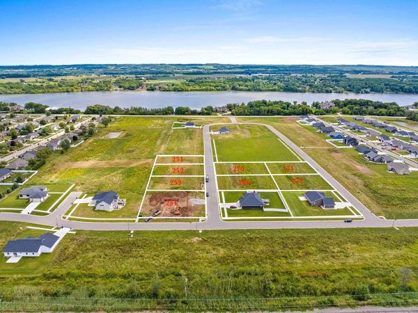 386 LANSDOWNE STREET, De Pere, WI 54115