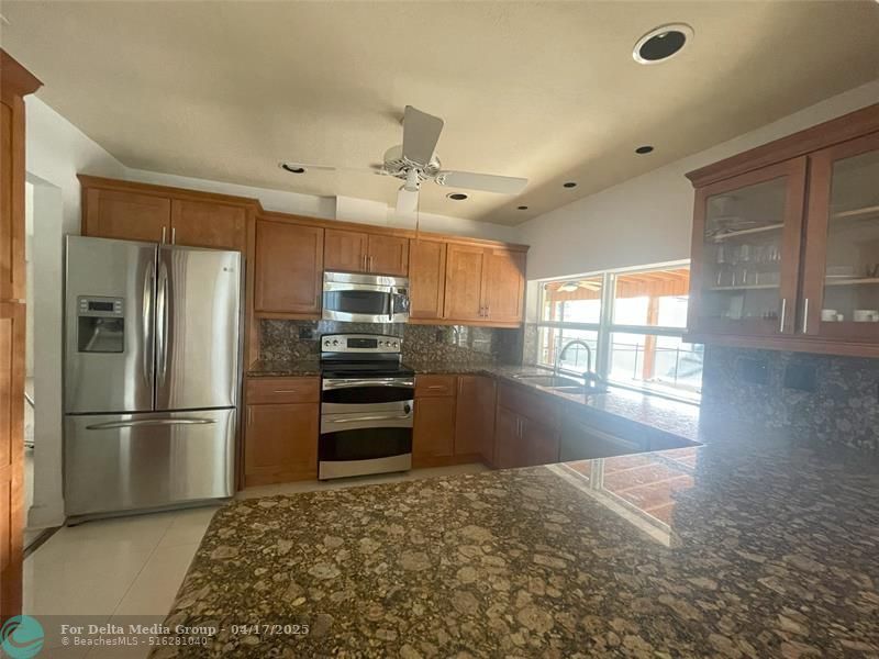 18250 SW 88th Place, Palmetto Bay, FL 33157 Photo