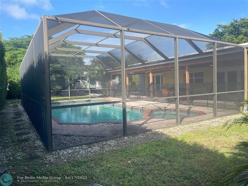 18250 SW 88th Place, Palmetto Bay, FL 33157 Photo