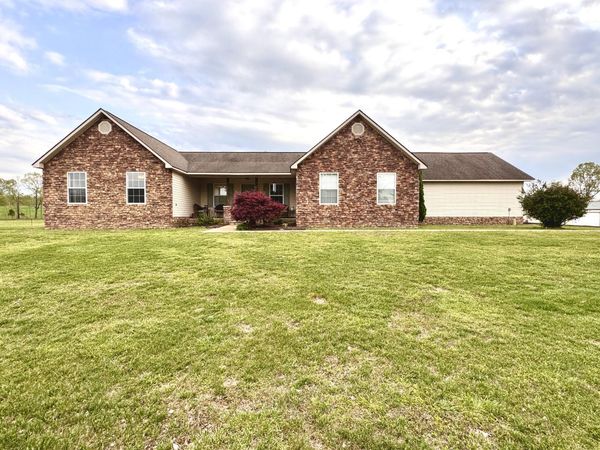 24 Nolen Drive, Cave City, AR 72521