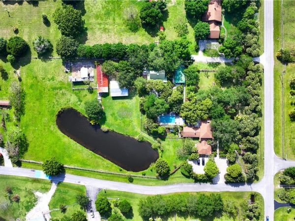 315 62nd Court SW, Vero Beach, FL 32968