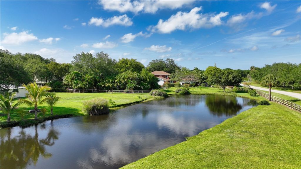 315 62nd Court Sw, Vero Beach, FL 32968 Photo