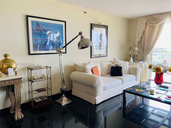 8855 Collins Ave, Unit 9E, Surfside, FL 33154