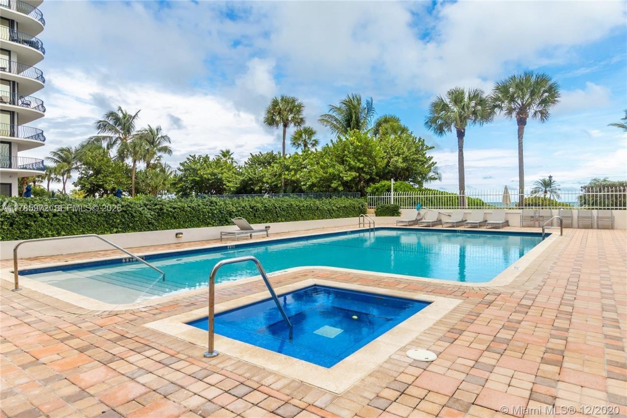 8855 Collins Ave, Unit 9E, Surfside, FL 33154 Photo