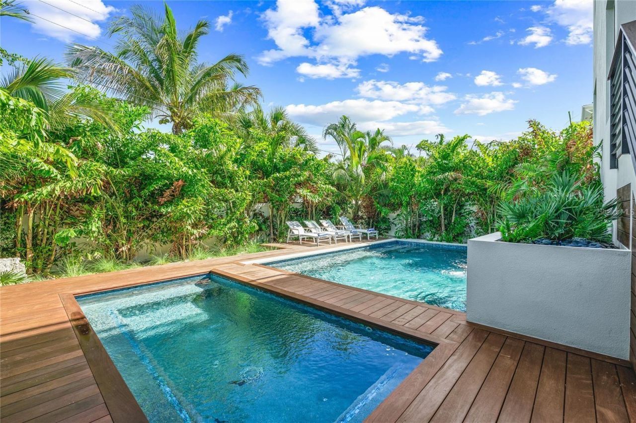 135 Grant Drive, Sarasota, FL 34236 Photo