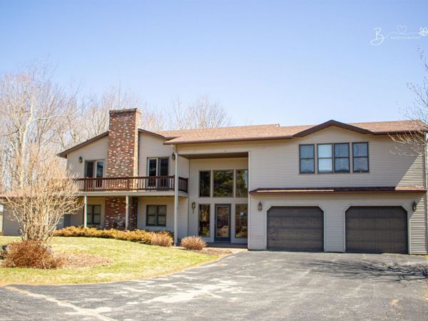 1387 Vt Route 101, Troy, VT 05859