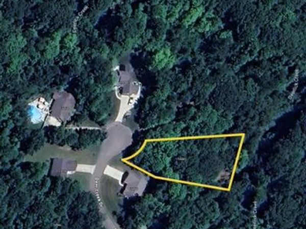 13241 Deercreek Court, South Haven, MI 49090