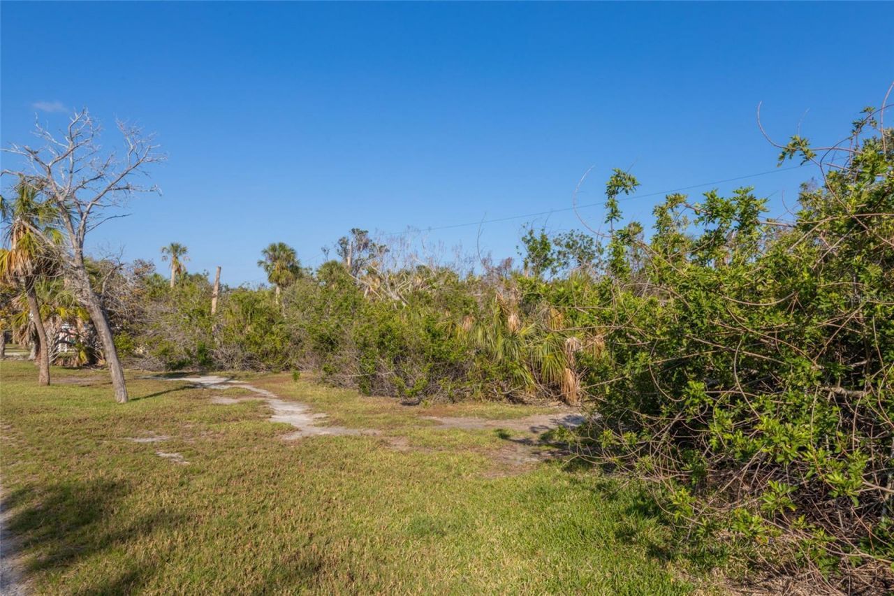 560 Gulf Bay Road, Longboat Key, FL 34228 Photo