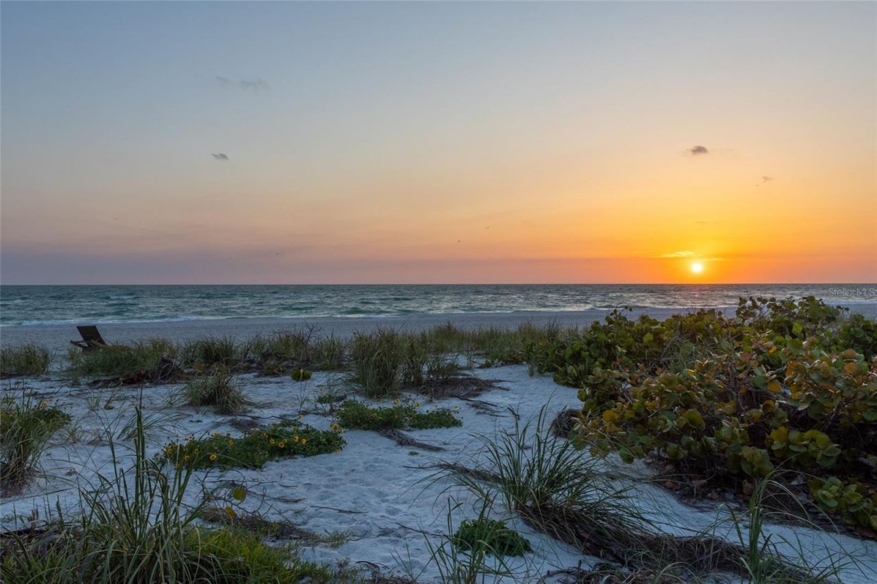 560 Gulf Bay Road, Longboat Key, FL 34228 Photo