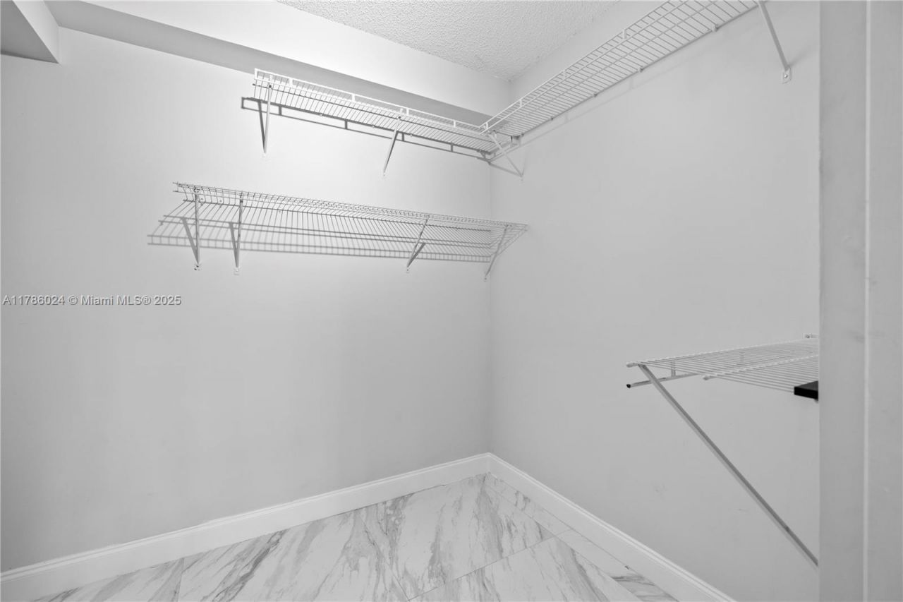 3105 NE 184th St, Unit 7305, Aventura, FL 33160 Photo