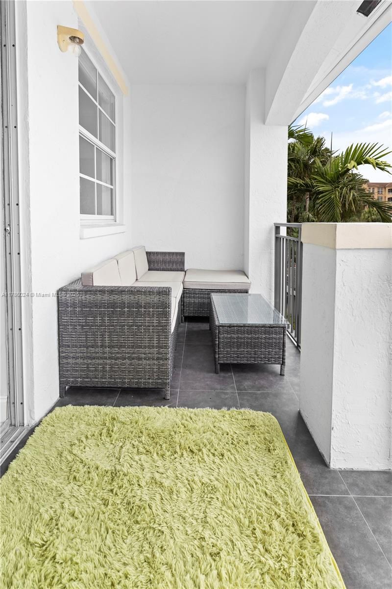 3105 NE 184th St, Unit 7305, Aventura, FL 33160 Photo