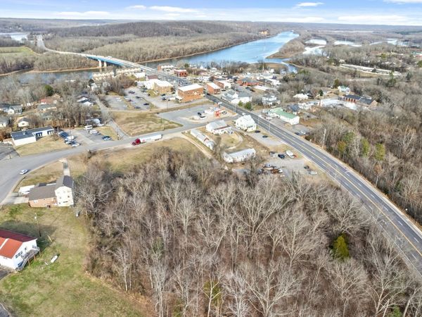 1 Church Street, Dover, TN 37058