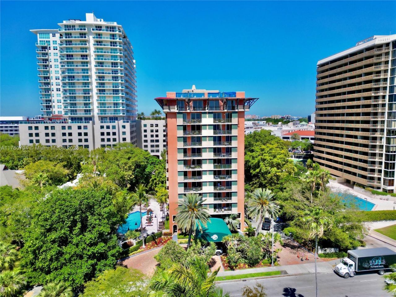 2951 S Bayshore Dr, Unit 815, Miami, FL 33133 Photo